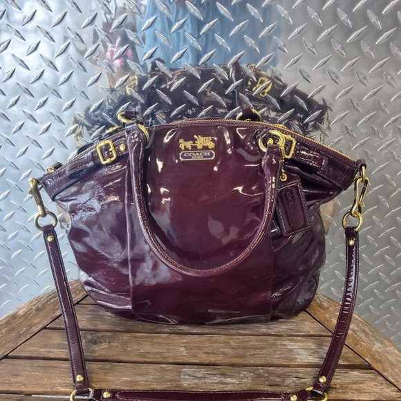 Coach Vintage Burgundy Patent Leather Bag - Picture 1 of 16
